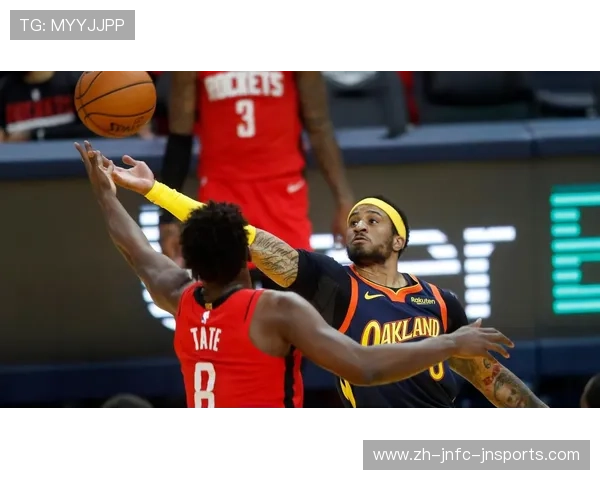 小佩顿替补8中8砍17分4板3助2断 勇士说明书激活全能战士 小佩顿替补8中8砍17分4板3助2断 勇士说明书激活全能战士